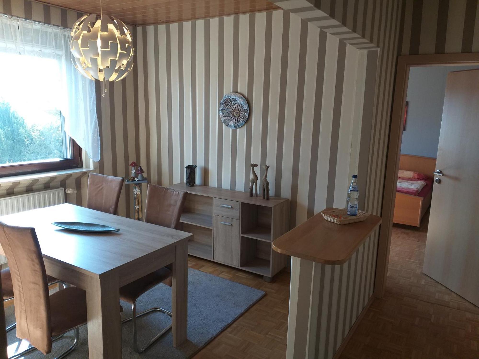 Apartment Zwei Schlafzimmer- Betten In Komforthoehe Baumholder Exterior foto